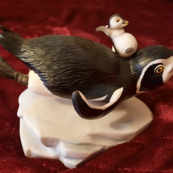 Whee by of Emblem,  3 porcelain sculptures penguins, $60 - Picture 3 of 5